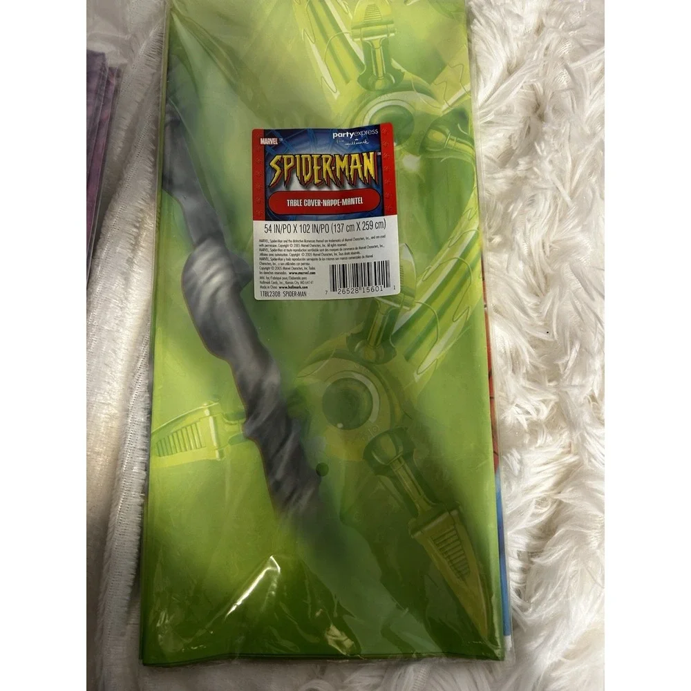 2 Hallmark Marvel Spider-Man Table‎ Cover. Plastic 54 X 104